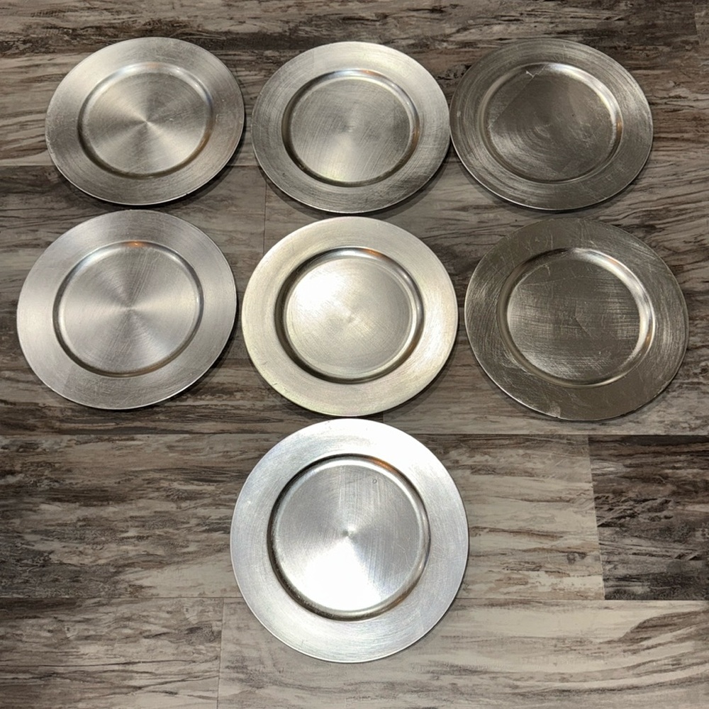 Set of 7 Silver Leaf charger plates serving dinner setting plastic 13 inch